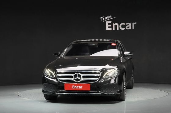 Mercedes-Benz E-Class E200 Avantgarde — пробег 168 950 км — фото 3 из 5