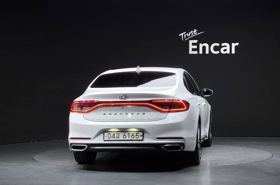 Hyundai Grandeur 2.4 Premium — пробег 48 017 км — фото 4 из 5