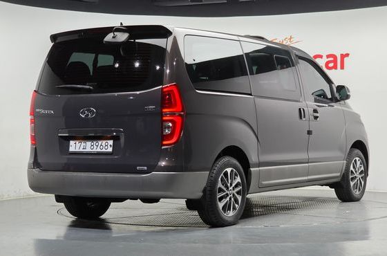 Hyundai Starex 4WD Urban 9-Seater Exclusive — пробег 156 444 км — фото 2 из 5