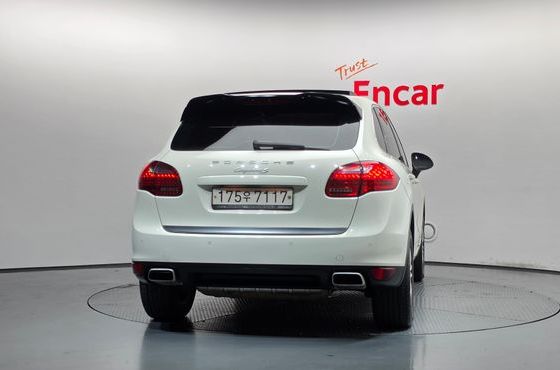 Porsche Cayenne 4.8 S 958 — пробег 113 717 км — фото 4 из 5