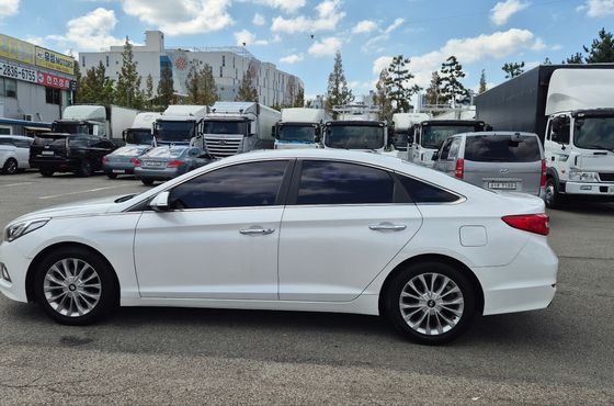 Hyundai Sonata 2.0 Care+ — пробег 155 487 км — фото 2 из 5