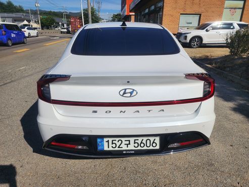 Hyundai Sonata 2.0 Premium Plus — пробег 57 401 км — фото 4 из 5