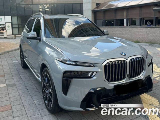 BMW X7 xDrive 40i M Sport 6STR — пробег 9 км — фото 1 из 5