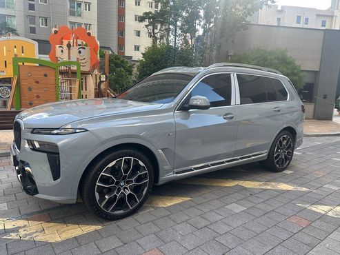 BMW X7 xDrive 40i M Sport 6STR — пробег 9 км — фото 3 из 5