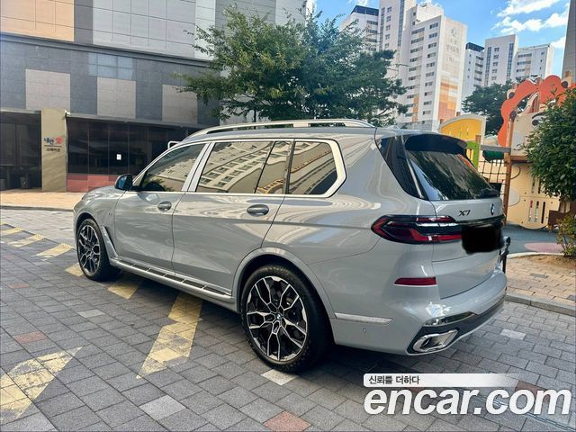 BMW X7 xDrive 40i M Sport 6STR — пробег 9 км — фото 4 из 5