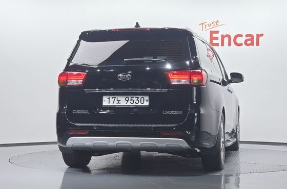Kia Carnival 7-seater Limousine President — пробег 104 070 км — фото 4 из 5