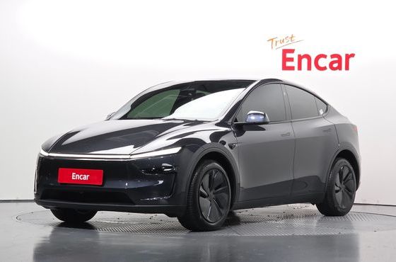 Tesla Model Y Premium RWD — пробег 2 366 км — фото 1 из 5