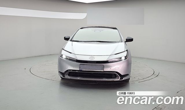 Toyota Prius 2.0 XLE — пробег 31 479 км — фото 3 из 5