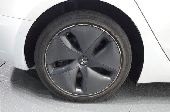 Tesla Model 3 Long Range AWD — пробег 147 592 км — фото 5 из 5