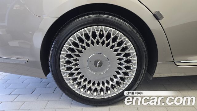 Genesis G90 из Кореи Encar