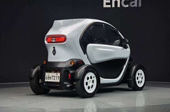Renault (Samsung) Twizy Life(2-Seater) — пробег 5 267 км — фото 2 из 5