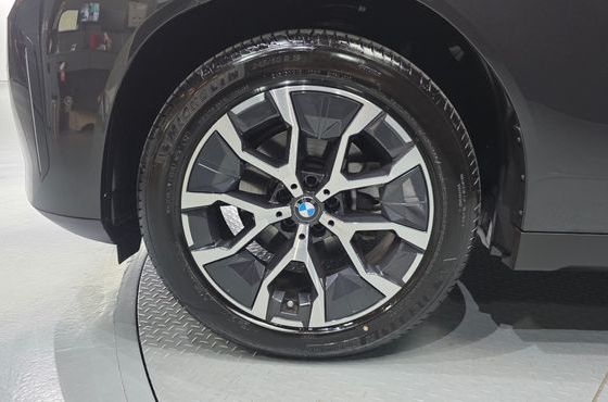 BMW X3 xDrive 20 — пробег 14 802 км — фото 5 из 5