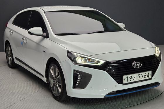 Hyundai Ioniq Q — пробег 168 743 км — фото 2 из 5