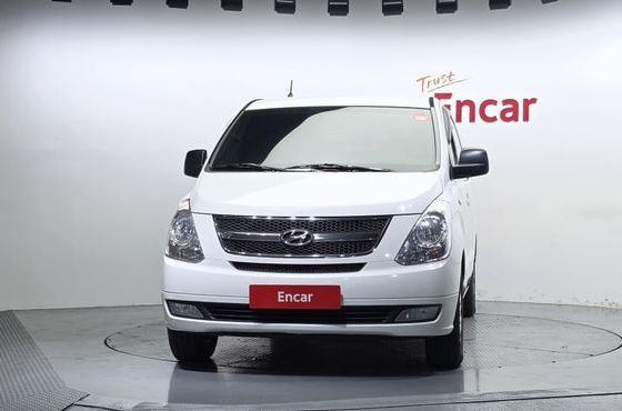 Hyundai Starex 3-Seater VAN CVX Luxury — пробег 260 811 км — фото 3 из 5