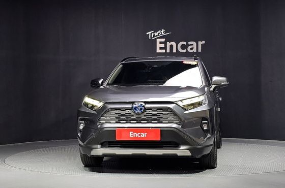 Toyota RAV4 2,5 4WD Hybrid LTD — пробег 65 295 км — фото 3 из 5
