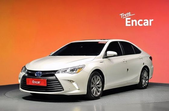 Toyota Camry Hybrid XLE — пробег 109 567 км — фото 1 из 5