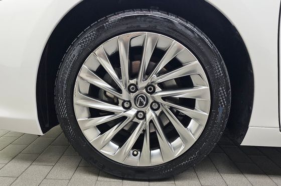 Lexus ES Executive — пробег 95 861 км — фото 5 из 5