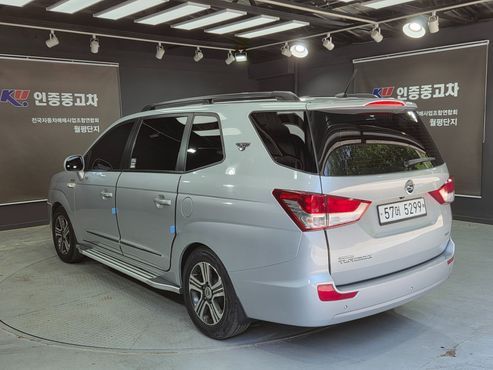 Ssangyong KORANDO 4WD RX 9-seater — пробег 151 000 км — фото 3 из 5