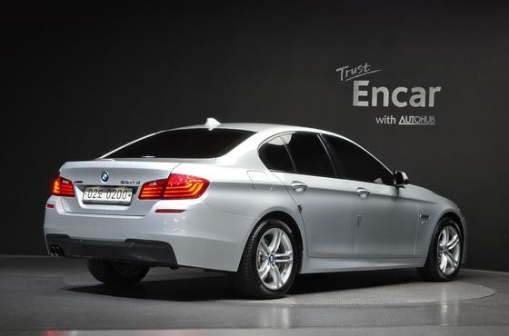 BMW 5-Series 520d xDrive M Aero Dynamic — пробег 122 342 км — фото 2 из 5