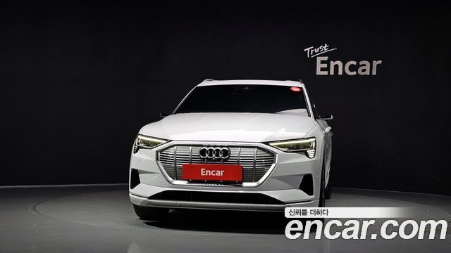Audi e-tron из Кореи Encar