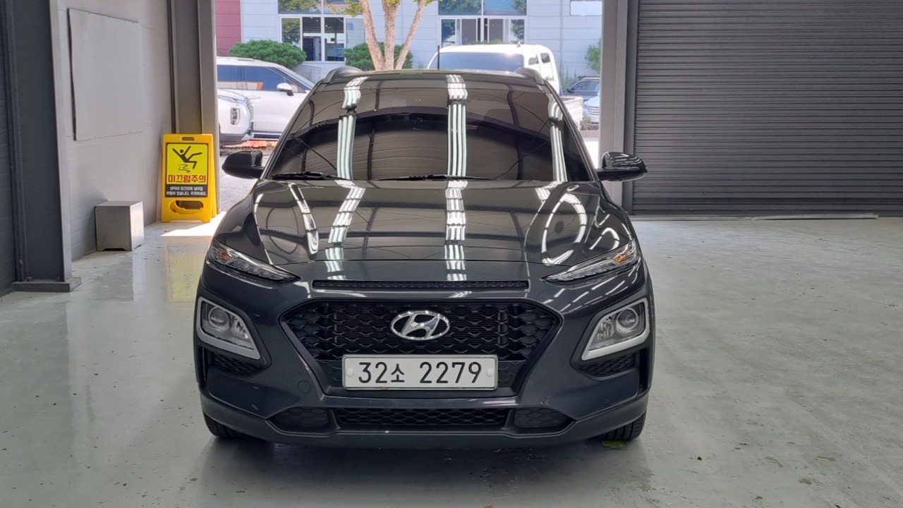 Hyundai Kona 1.6 Turbo 2WD Modern Tech — пробег 79 000 км — фото 3 из 5
