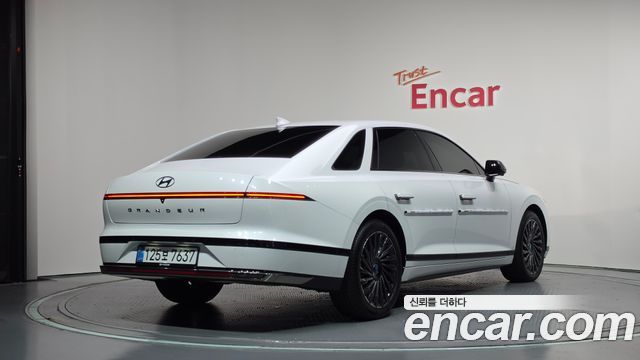 Hyundai Grandeur из Кореи Encar