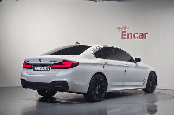 BMW 5-Series 540i xDrive M Sport Plus — пробег 130 577 км — фото 2 из 5