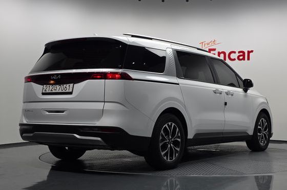 Kia Carnival Diesel 9-Seater Prestige — пробег 92 618 км — фото 2 из 5