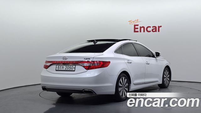 Hyundai Grandeur Premium — пробег 71 944 км — фото 2 из 5