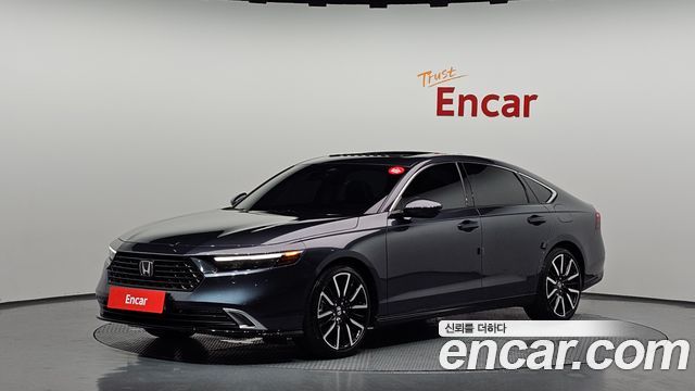 Honda Accord 2.0 Hybrid Touring — пробег 40 149 км — фото 1 из 5