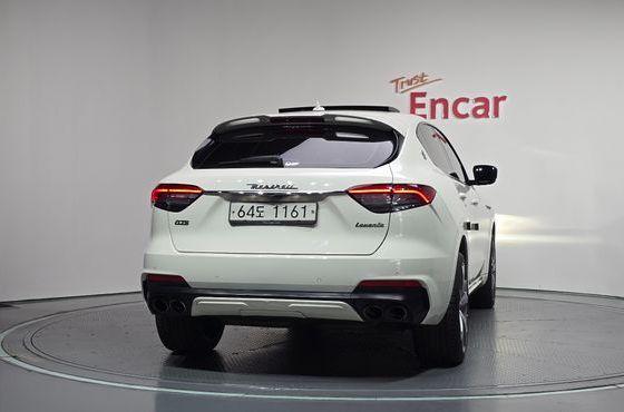 Maserati Levante 3.8 GTS AWD — пробег 67 392 км — фото 4 из 5