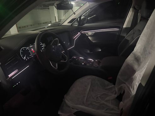 Volkswagen Touareg 3.0 TDI Prestige — пробег 10 км — фото 5 из 5
