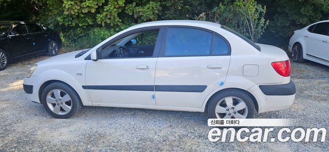 Kia pride 4DR 1.6 CVVT SLX — пробег 90 000 км — фото 4 из 5