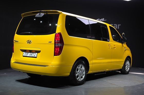 Hyundai Starex 12-Seater Wagon CVX Premium — пробег 74 464 км — фото 2 из 5