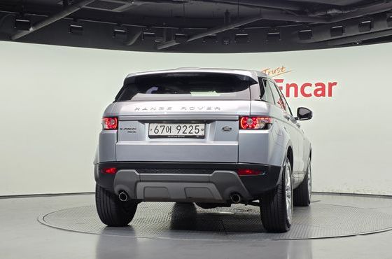 Land Rover Range Rover Evoque 2.2 SD4 Pure — пробег 146 747 км — фото 4 из 5
