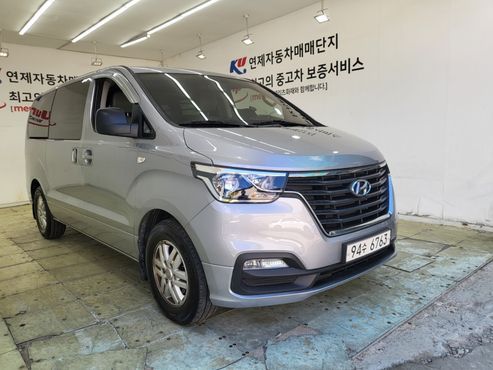 Hyundai Starex Van 3-Seater Smart — пробег 71 000 км — фото 3 из 5