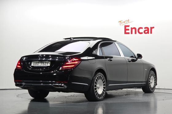 Mercedes-Benz S-Class Maybach S560 4MATIC — пробег 118 817 км — фото 2 из 5