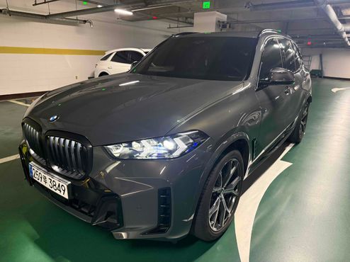 BMW X5 xDrive 40i M Sport Pro Special Edition — пробег 5 800 км — фото 1 из 5