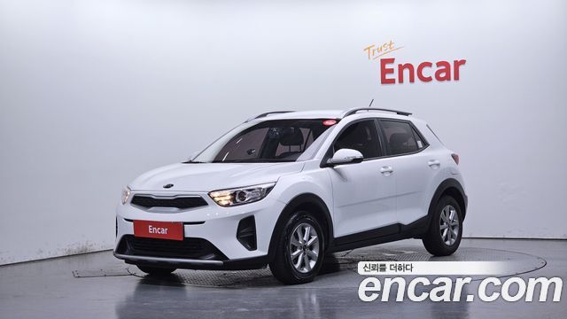 Kia Stonic 1.4 Deluxe — пробег 64 769 км — фото 1 из 5