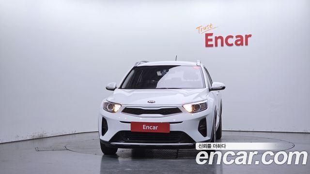 Kia Stonic 1.4 Deluxe — пробег 64 769 км — фото 3 из 5