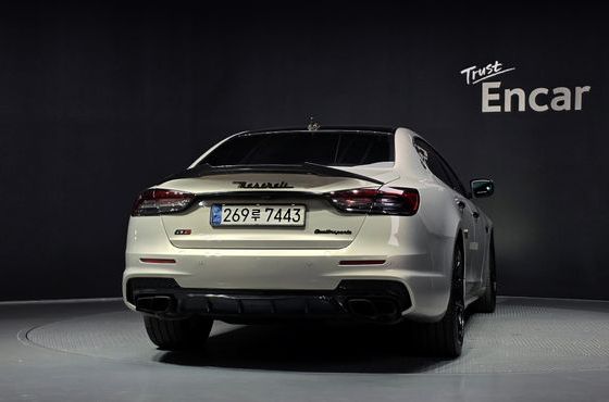 Maserati Quattroporte GTS 3.8 V8 — пробег 122 544 км — фото 4 из 5