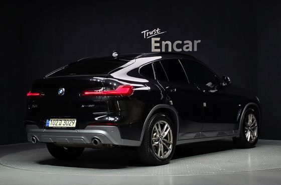 BMW X4 xDrive20i M Sports X Onlile Exclusive Edition — пробег 117 252 км — фото 2 из 5