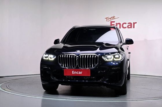 BMW X5 xDrive 45e M Sport — пробег 94 811 км — фото 3 из 5