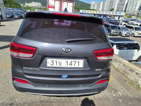 Kia Sorento Diesel 2.0 2WD Prestige — пробег 219 000 км — фото 4 из 5