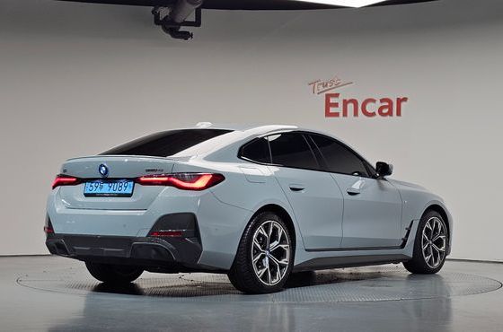 BMW i4 eDrive40 M Sports Pro — пробег 25 487 км — фото 2 из 5