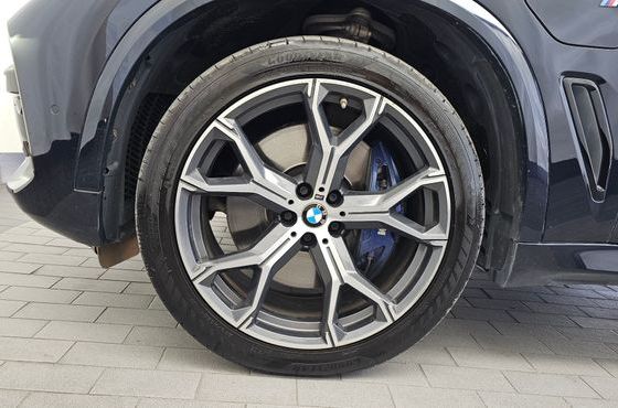 BMW X5 xDrive 45e M Sport — пробег 150 886 км — фото 5 из 5