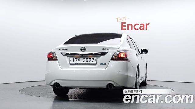 Nissan Altima 2.5 L33 — пробег 95 692 км — фото 4 из 5