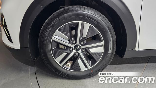 Kia Niro 1.6 HEV Prestige — пробег 41 548 км — фото 5 из 5