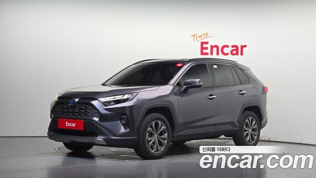 Toyota RAV4 2,5 4WD Hybrid LTD — пробег 68 007 км — фото 1 из 5