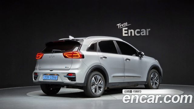 Kia Niro Noblesse — пробег 68 353 км — фото 2 из 5